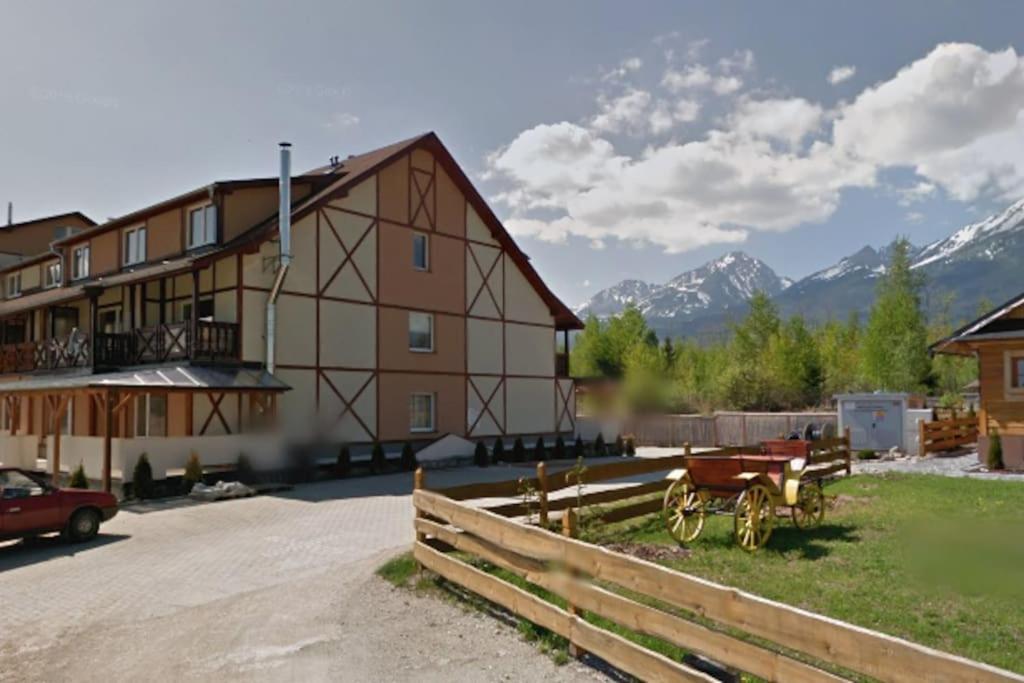 Apartman S Nadhernym Vyhladom Na Tatry Veľky Slavkov Bagian luar foto