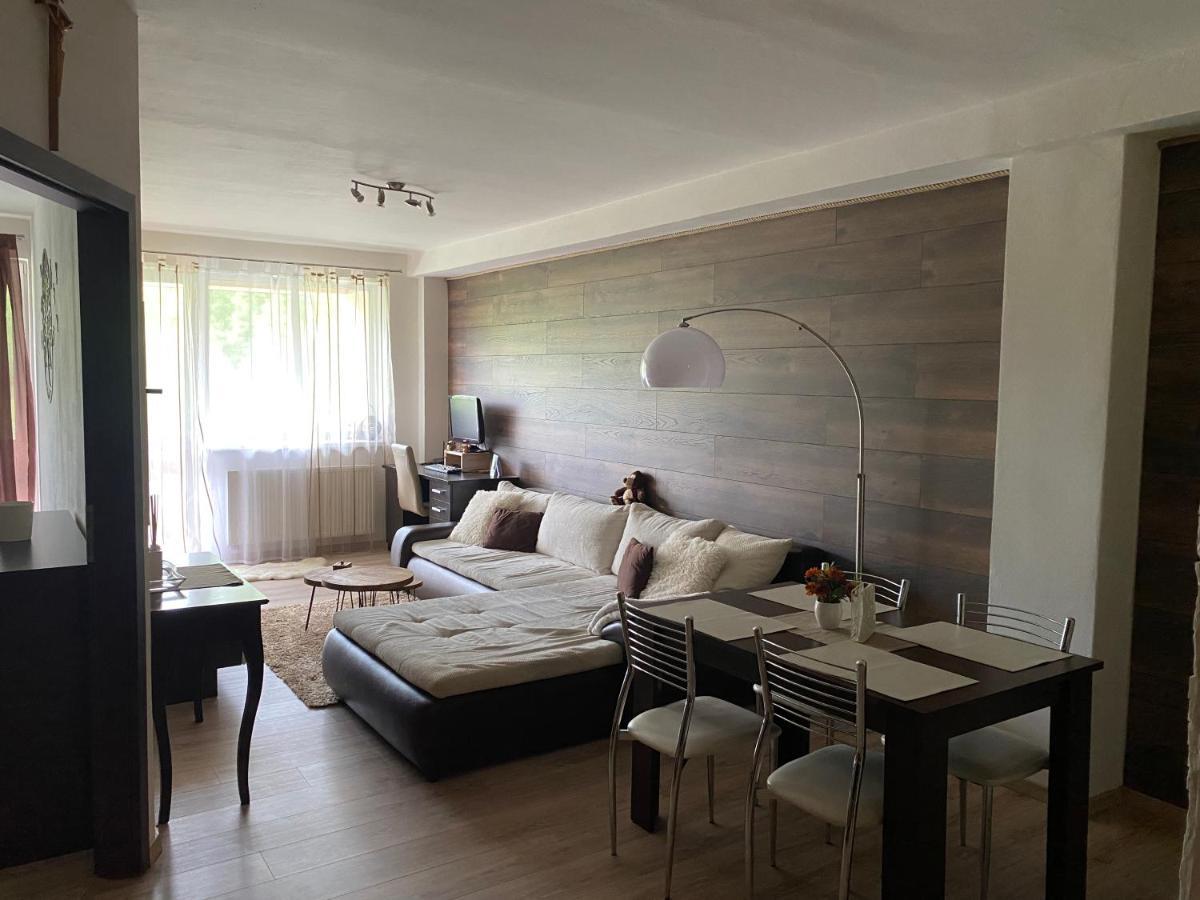 Apartman S Nadhernym Vyhladom Na Tatry Veľky Slavkov Bagian luar foto